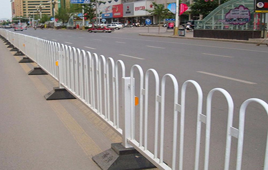 城市交通<a href=http://m.zhgdq.com target=_blank class=infotextkey>護欄</a>